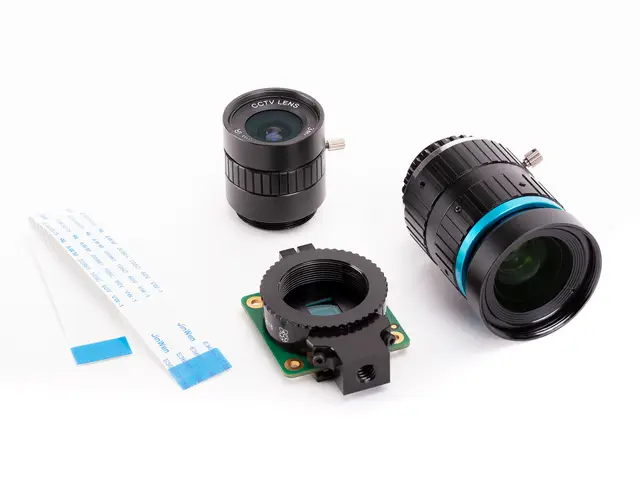 RASPBERRY PI FOUNDATION Raspberry Pi HQ Camera + 16mm C-Mount Lens + 6mm CS-Mount Lens