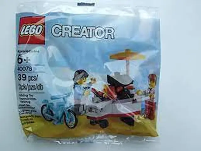 LEGO® Hot Dog Stand