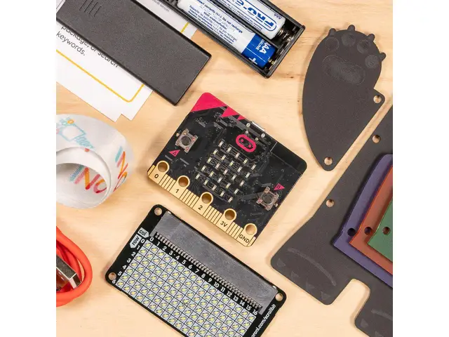 PIMORONI LTD scroll:bit micro:bit Kit