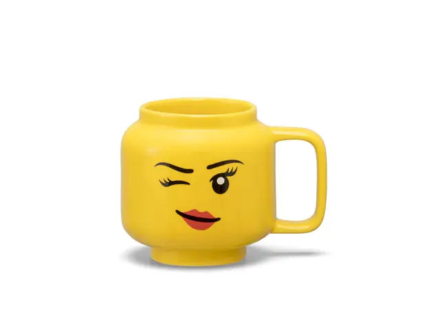ROOM COPENHAGEN A/S LEGO® Minifiguren-Keramikbecher "Mädchen - Zwinkern" 255ml