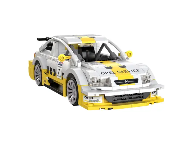 CADA Opel Astra V8 Coupe