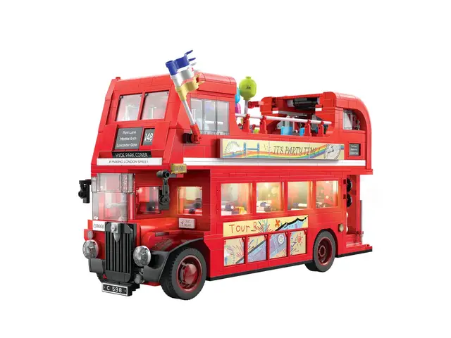 CADA London Vintage Tour Bus