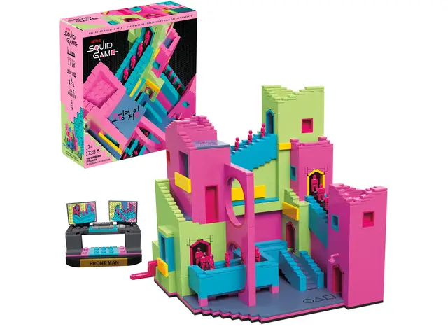 MATTEL Mattel MEGA Squid Game Staircase Building Toy Kits with Action Figure (1707 pieces) for Collectors