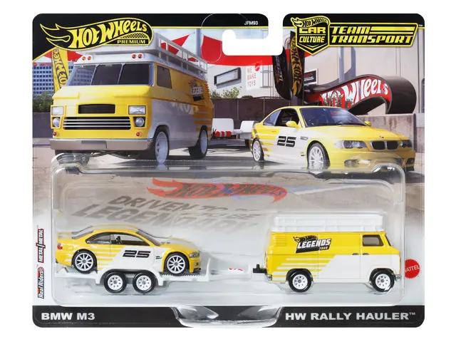MATTEL Hot Wheels Team Transport - 1/64 Rally Hauler with 1992 BMW M3 , yellow/white
