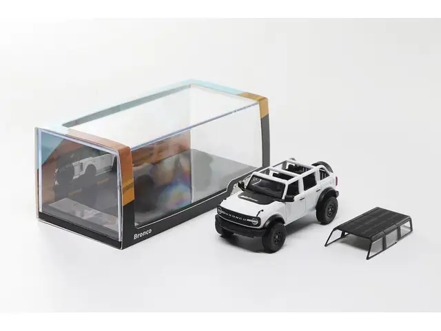 SHADOW PRO Shadow Pro - 1/64 Ford Bronco White