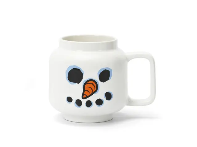 ROOM COPENHAGEN A/S Keramikbecher mit Schneemannkopf 255 ml