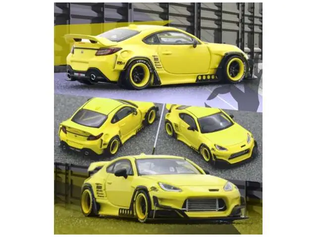 INNO64 Inno64 - 1/64 Toyota GT86 *Pandem*, yellow