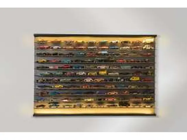 ATLANTIC Wall Mounted Illuminated Display Case for 120 Cars