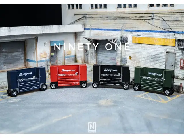 NINETYONE 1/64 Large Tool Cart Red Diecast Premium